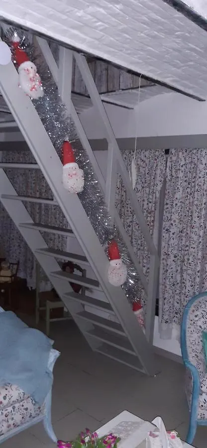 שרלרואה La P'Tite Maison
