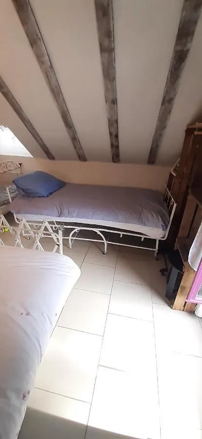 שרלרואה La P'Tite Maison בית נופש